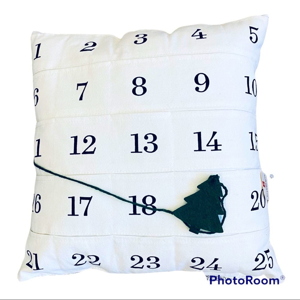 Countdown to Christmas Decorative Pillow Reversible Tree Marker White Black